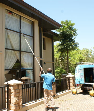 commercial and residential window cleaning; window cleaning services; commercial window cleaning; residential window cleaning; high rise window cleaning; Kwazulu-Natal; Umhlanga; North Coast; Durban; Upper Highway; Ballito